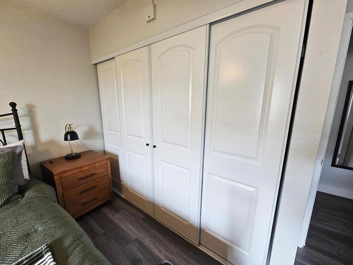 Comfort Location Reasonable Price 2 Blocks 2 The Beach Kailua-Kona Apartment